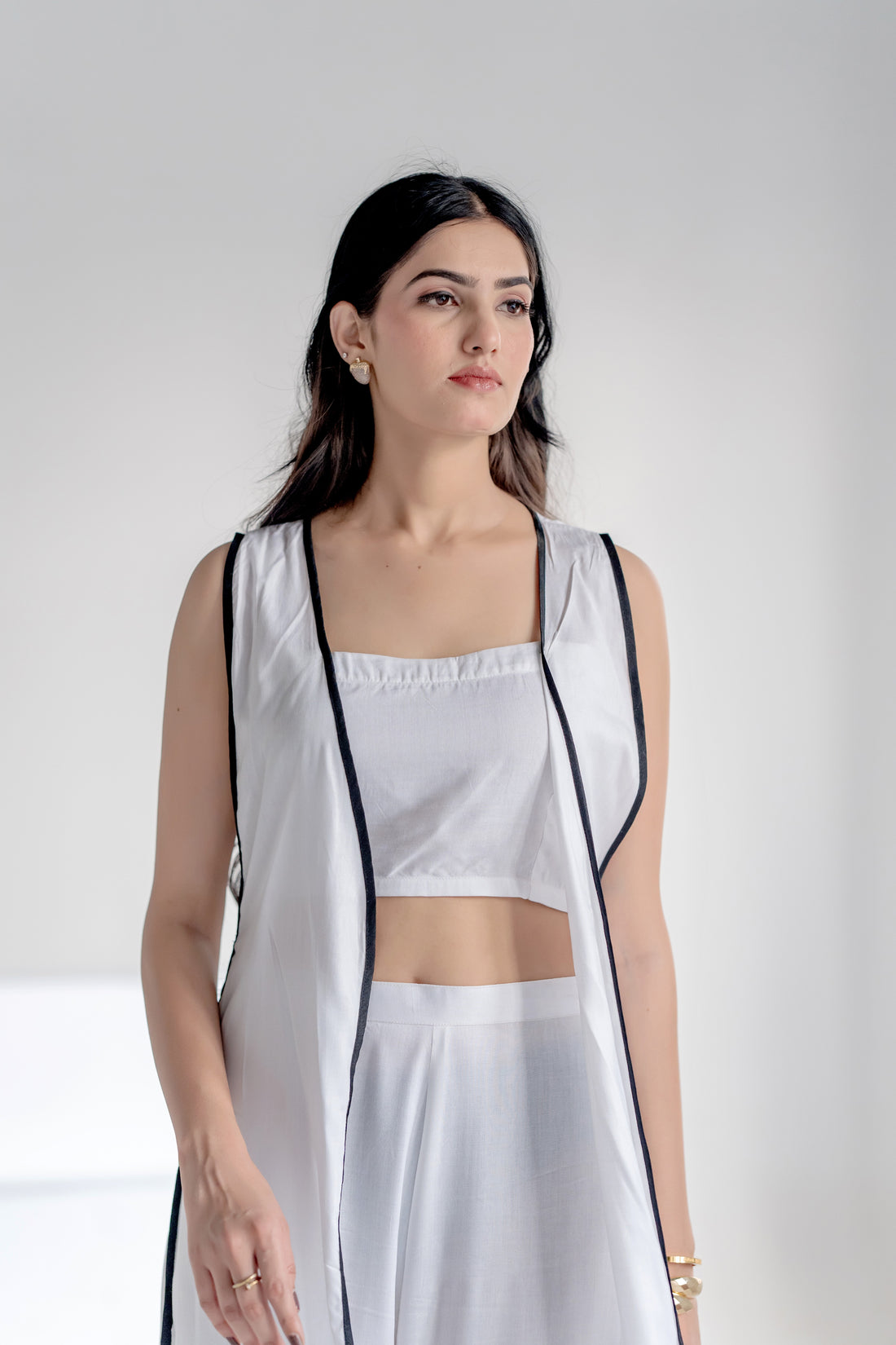 Shveta-Ri Set (श्वेत 리)