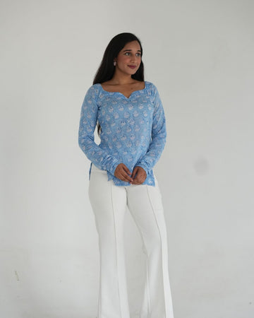 Neel Haneul Kurti (नील 하늘)