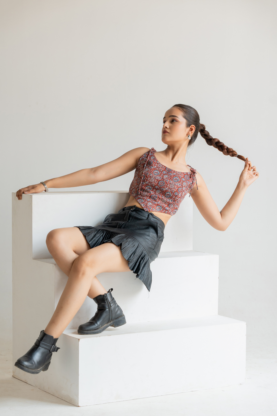 Agni-Hwa Tie-Up Top (अग्नि 화)