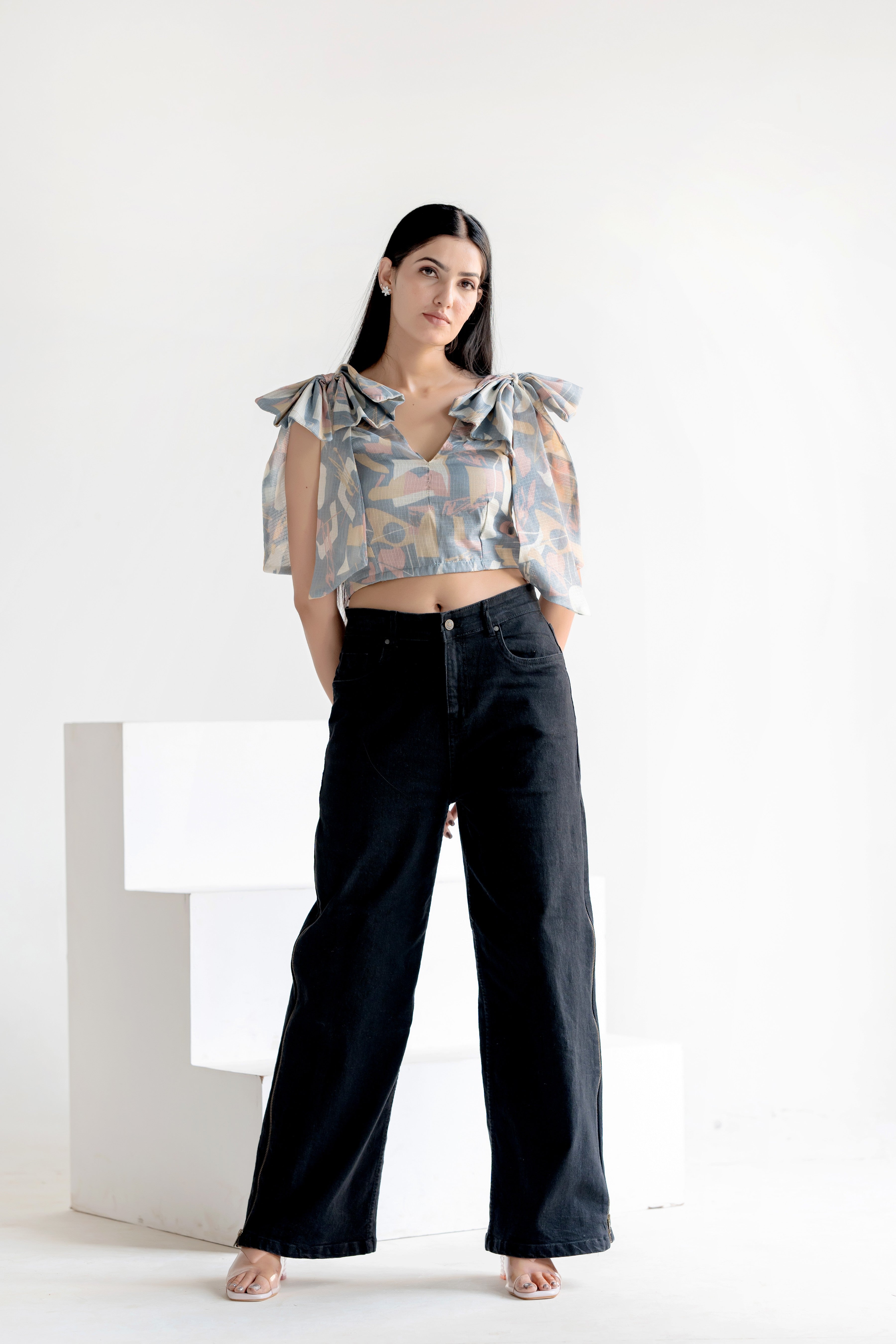 Chitrapatra-Hwa (चित्रपत्र • 화)