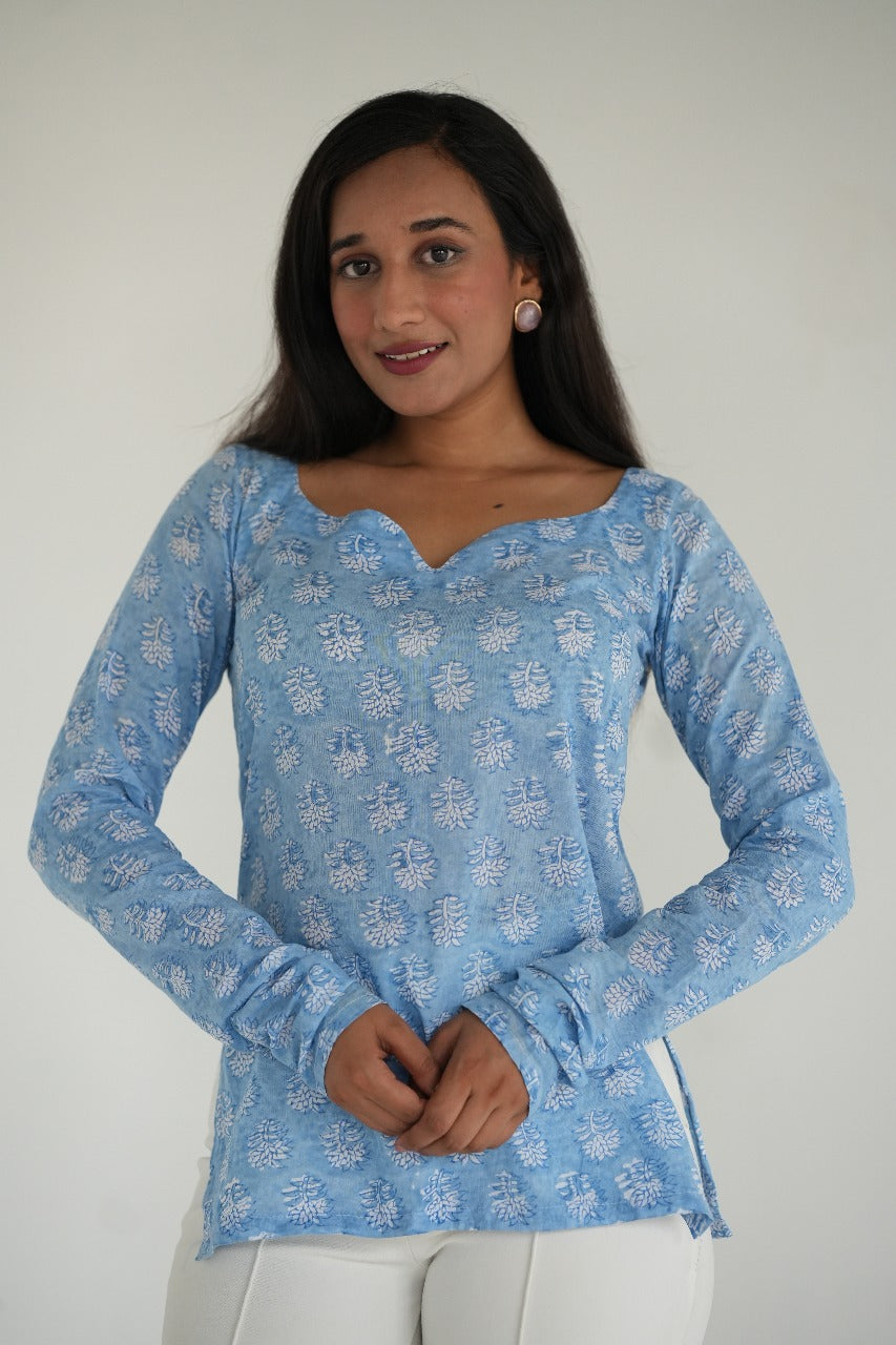 Neel Haneul Kurti (नील 하늘)