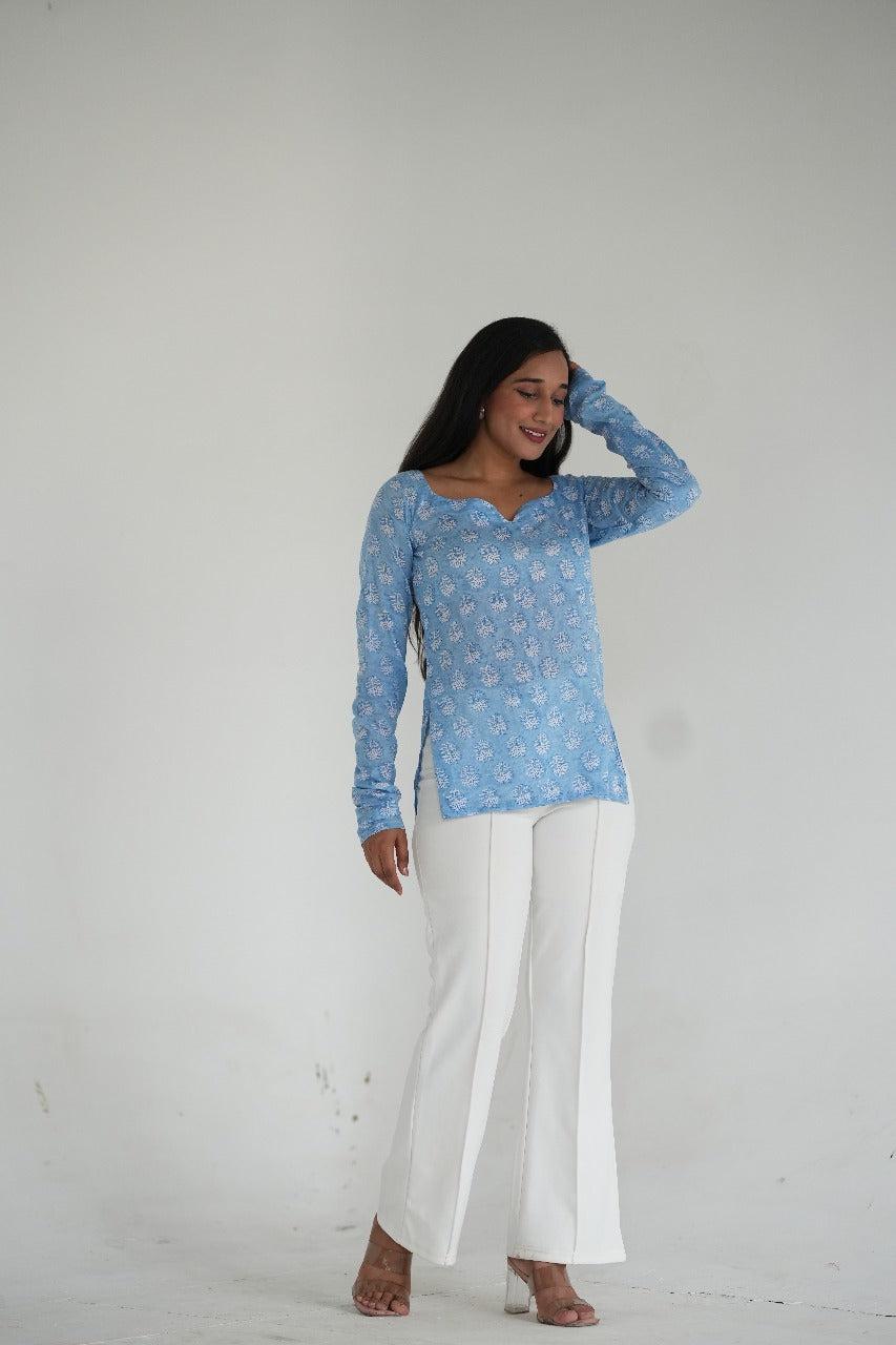 Neel Haneul Kurti (नील 하늘)