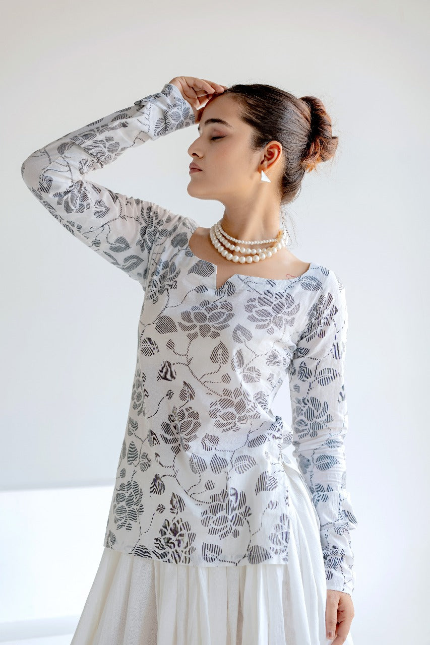 Pushp-Seoul Kurti (पुष्प 서울)